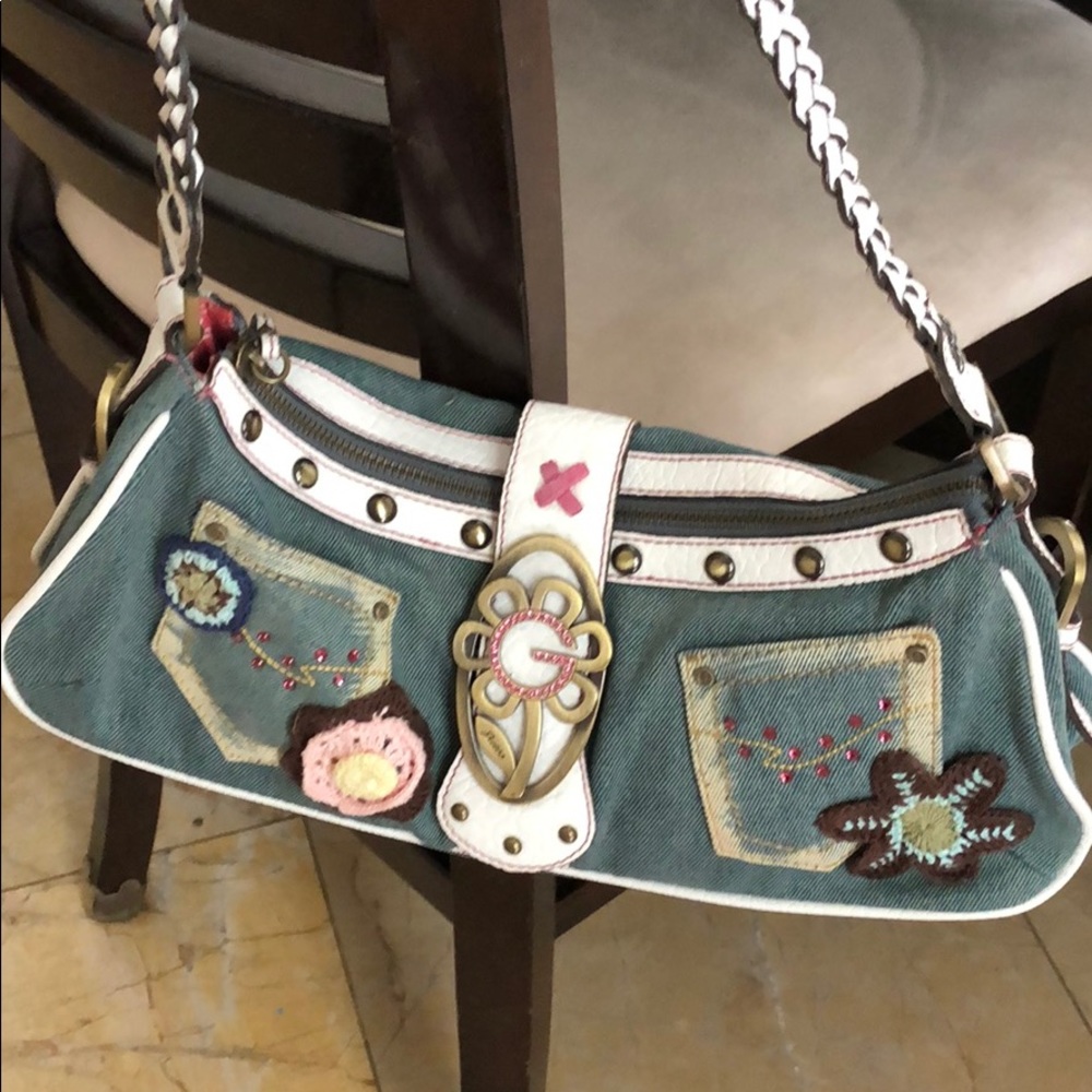 Guess purse
